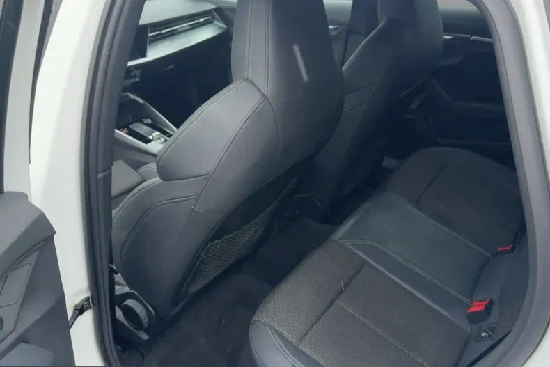 Audi S3 din 2023 cu 52.058 km - oferta AUD224801 - foto 8