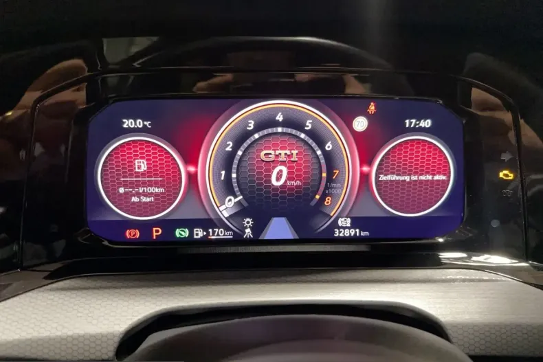 Volkswagen Golf din 2023 cu 32.890 km - oferta VOL224802 - foto 9