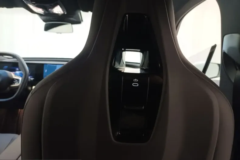 BMW iX din 2023 cu 21.126 km - oferta BMW224820 - foto 19