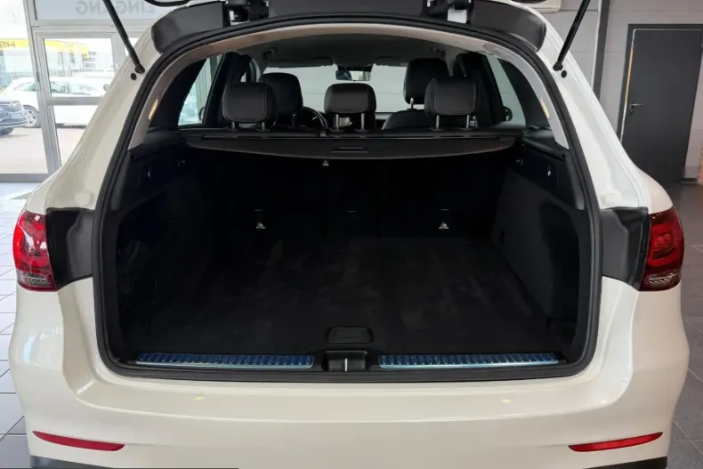 Mercedes-Benz GLC 220 (Clasa GLC) din 2022 cu 53.000 km - oferta MER224822 - foto 28