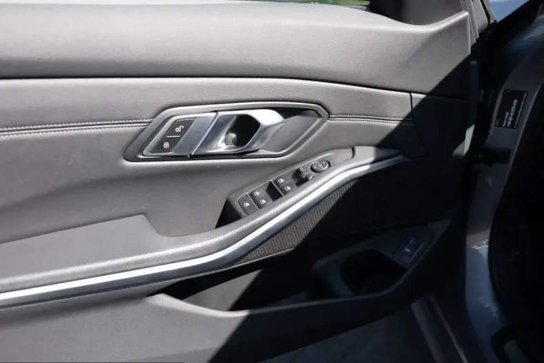 BMW 330 (Seria 3) din 2023 cu 74.252 km - oferta BMW224825 - foto 28