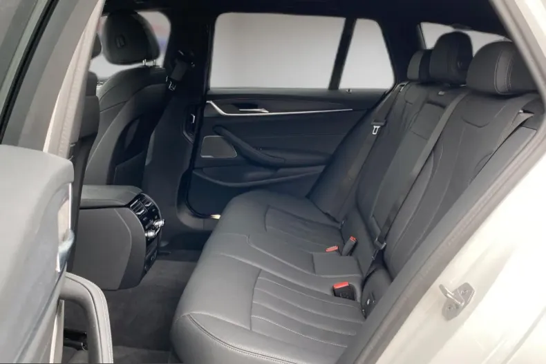 BMW 520 (Seria 5) din 2023 cu 72.000 km - oferta BMW224826 - foto 6