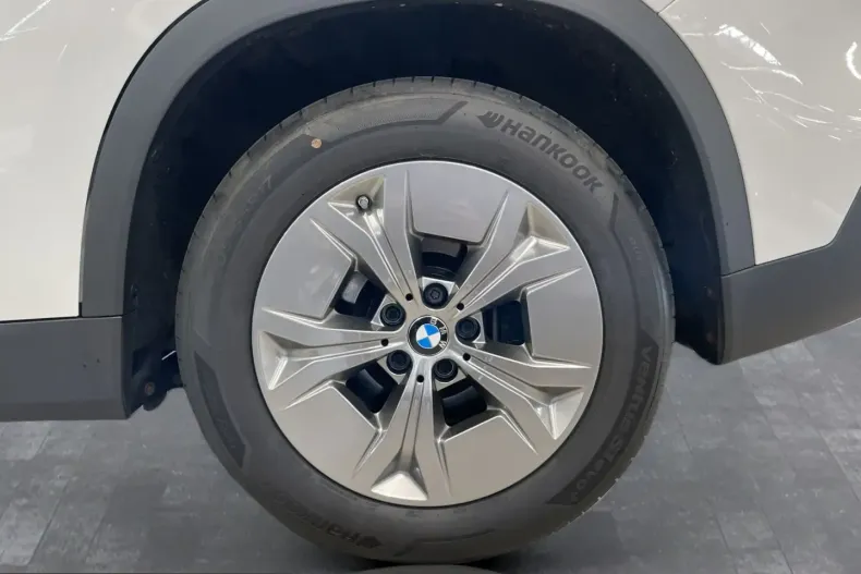 BMW iX1 (Seria X) din 2023 cu 76.193 km - oferta BMW224829 - foto 12