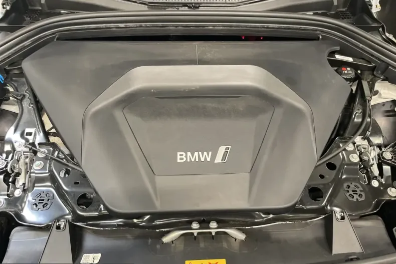 BMW iX1 (Seria X) din 2023 cu 76.193 km - oferta BMW224829 - foto 13