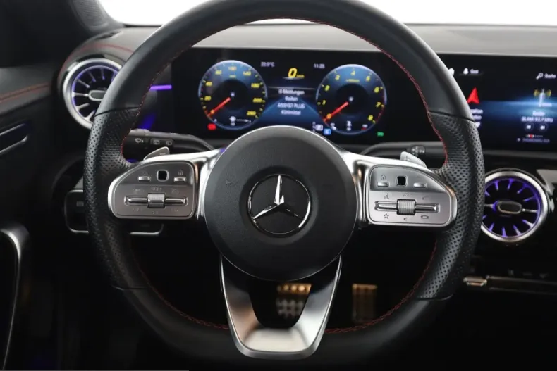 Mercedes-Benz CLA 200 (Clasa CLA) din 2023 cu 22.900 km - oferta MER224830 - foto 12