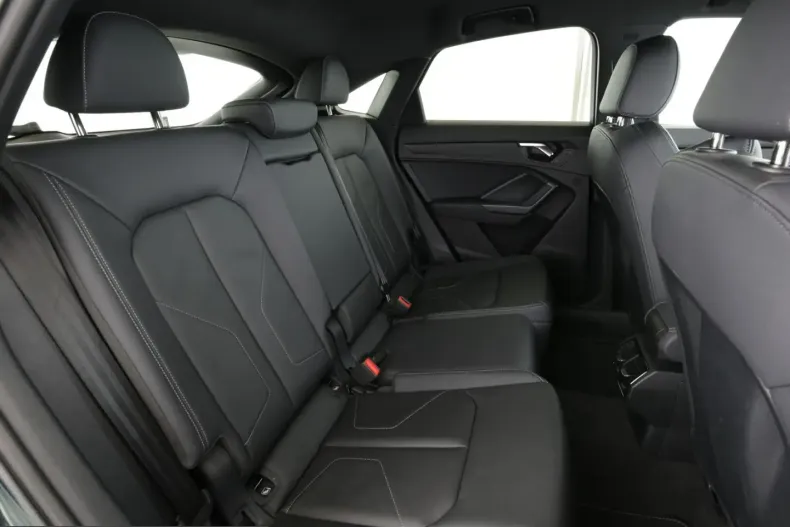 Audi Q3 din 2022 cu 58.150 km - oferta AUD224832 - foto 16