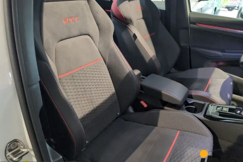 Volkswagen Golf din 2023 cu 59.610 km - oferta VOL224833 - foto 16