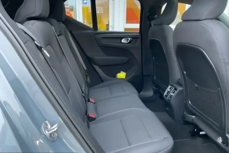 Volvo XC40 din 2022 cu 57.500 km - oferta VOL224838 - foto 18