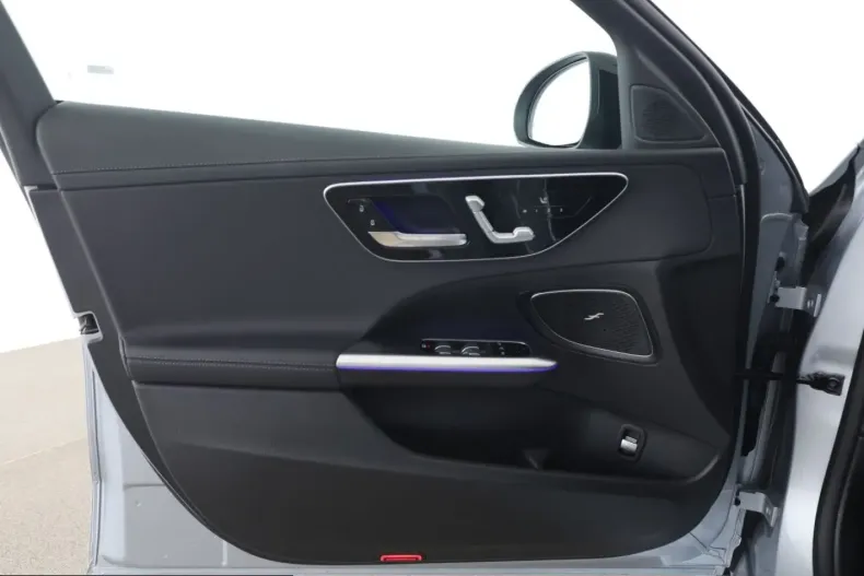 Mercedes-Benz C 220 (Clasa C) din 2025 cu 29.700 km - oferta MER224840 - foto 13