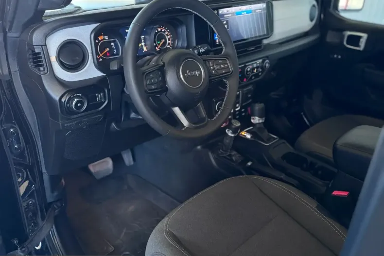 Jeep Wrangler din 2025 cu 18.985 km - oferta JEE224841 - foto 18