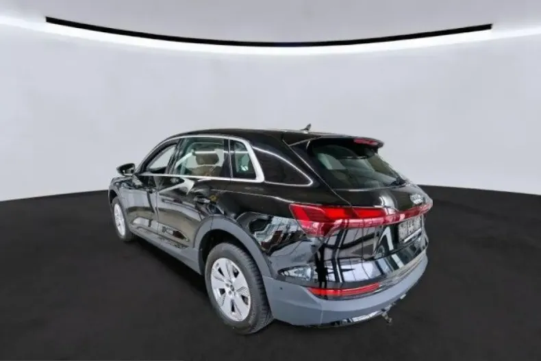 Audi e-tron din 2022 cu 79.600 km - oferta AUD224843 - foto 3