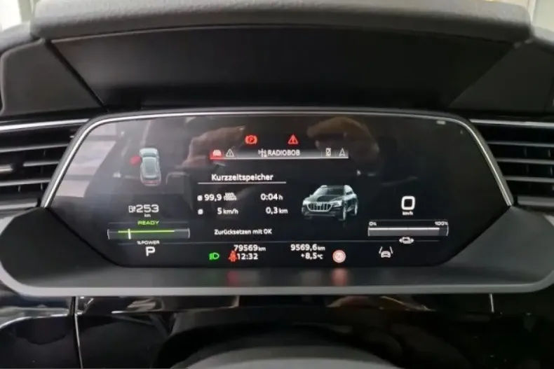 Audi e-tron din 2022 cu 79.600 km - oferta AUD224843 - foto 6