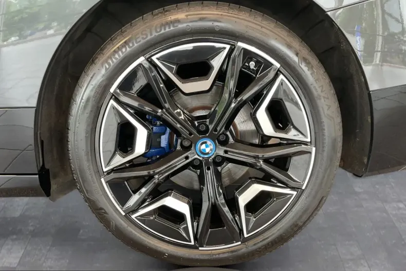 BMW iX din 2022 cu 71.103 km - oferta BMW224845 - foto 12