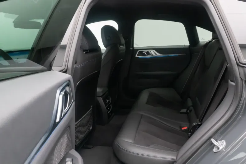 BMW i4 (Seria 4) din 2023 cu 58.700 km - oferta BMW224849 - foto 25