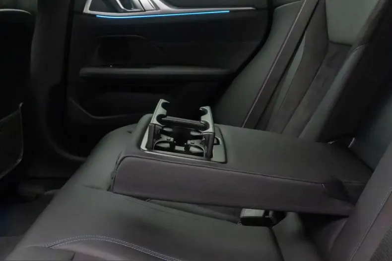 BMW i4 (Seria 4) din 2023 cu 58.700 km - oferta BMW224849 - foto 28