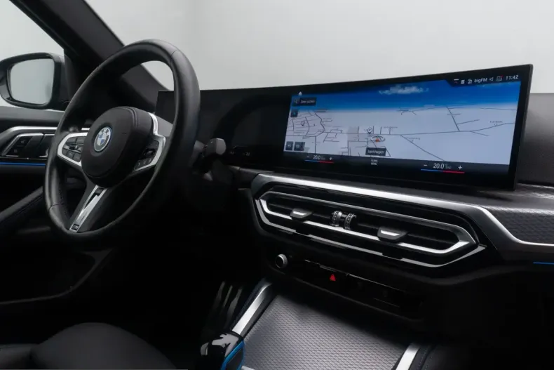 BMW i4 (Seria 4) din 2023 cu 58.700 km - oferta BMW224849 - foto 36