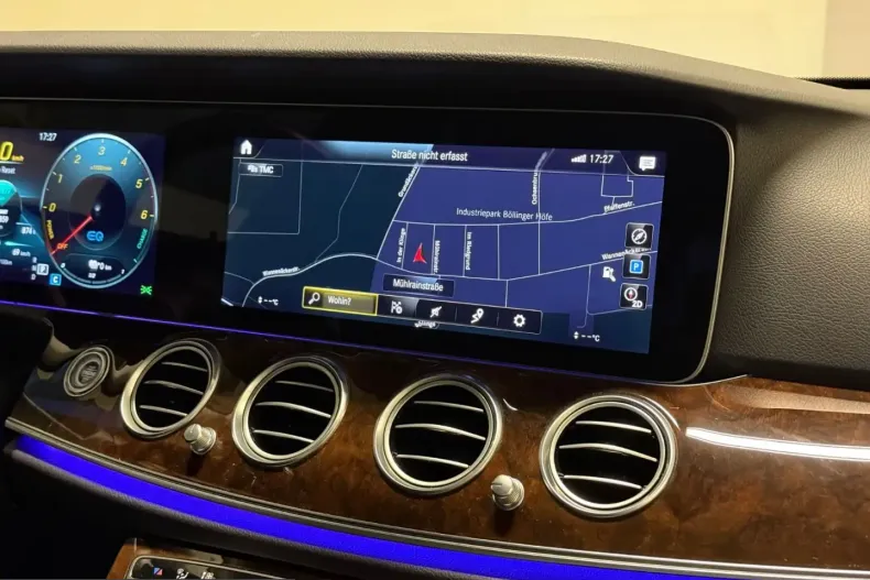 Mercedes-Benz E 300 (Clasa E) din 2022 cu 60.868 km - oferta MER224853 - foto 27