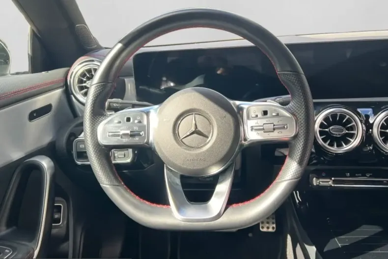 Mercedes-Benz CLA 200 (Clasa CLA) din 2022 cu 45.255 km - oferta MER224856 - foto 13
