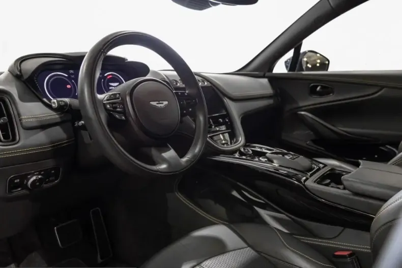 Aston Martin DBX din 2023 cu 28.583 km - oferta AST224860 - foto 3