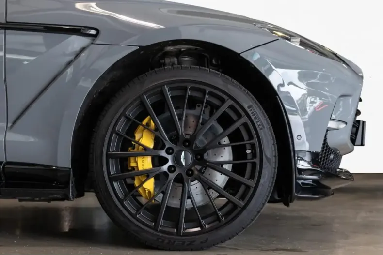 Aston Martin DBX din 2023 cu 28.583 km - oferta AST224860 - foto 4