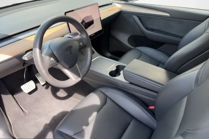 Tesla Model Y din 2022 cu 63.300 km - oferta TES224861 - foto 9