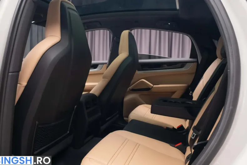 Porsche Cayenne din 2024 cu 10.900 km - oferta POR224874 - foto 29