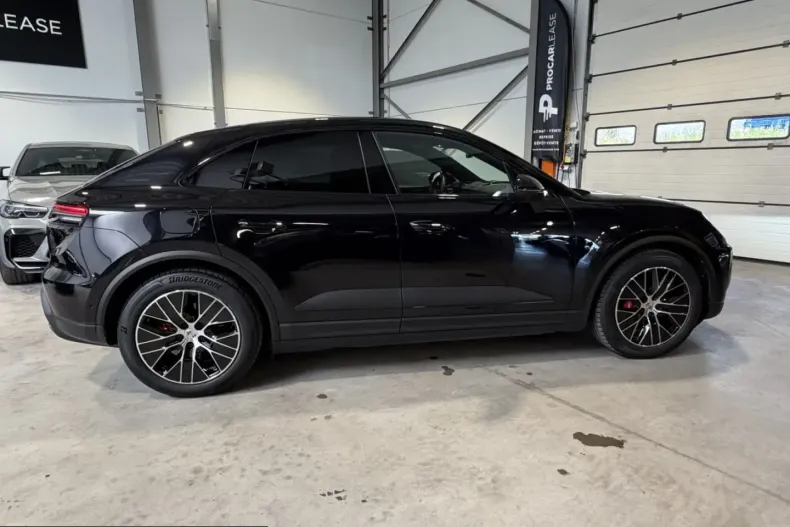 Porsche Macan din 2025 cu 22.000 km - oferta POR224880 - foto 12