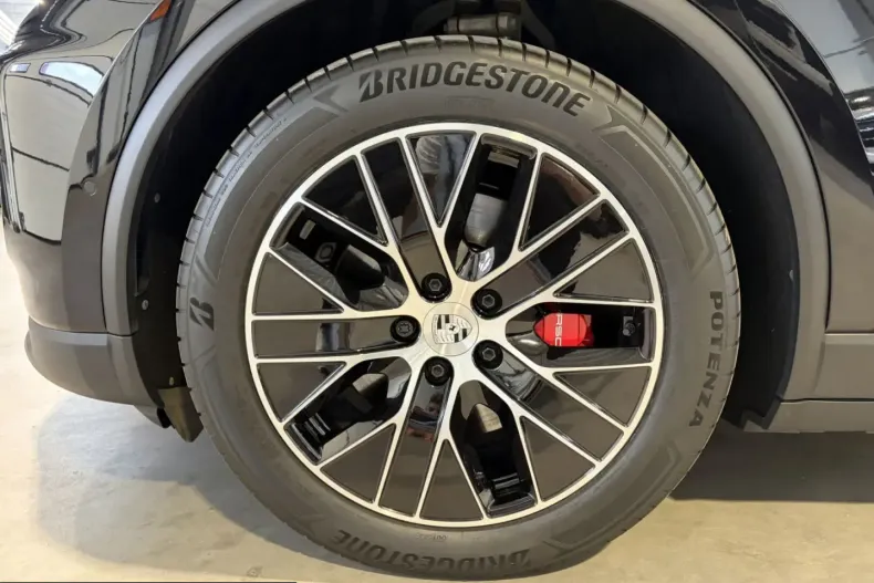 Porsche Macan din 2025 cu 22.000 km - oferta POR224880 - foto 23