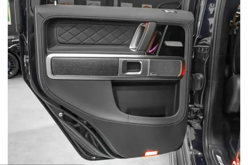 Mercedes-Benz G 63 AMG (Clasa G) din 2024 cu 15.000 km - oferta MER224881 - foto 22