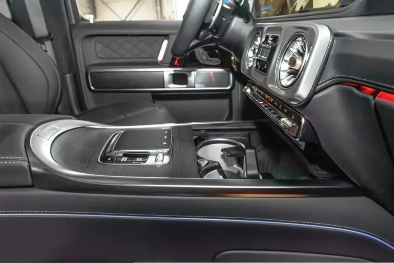 Mercedes-Benz G 63 AMG (Clasa G) din 2024 cu 15.000 km - oferta MER224881 - foto 23