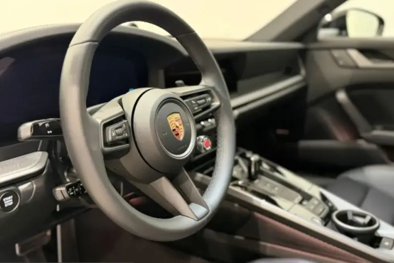 Porsche 911 din 2025 cu 3.900 km - oferta POR224885 - foto 12