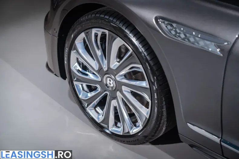 Bentley Flying Spur din 2025 cu 10.200 km - oferta BEN224886 - foto 10