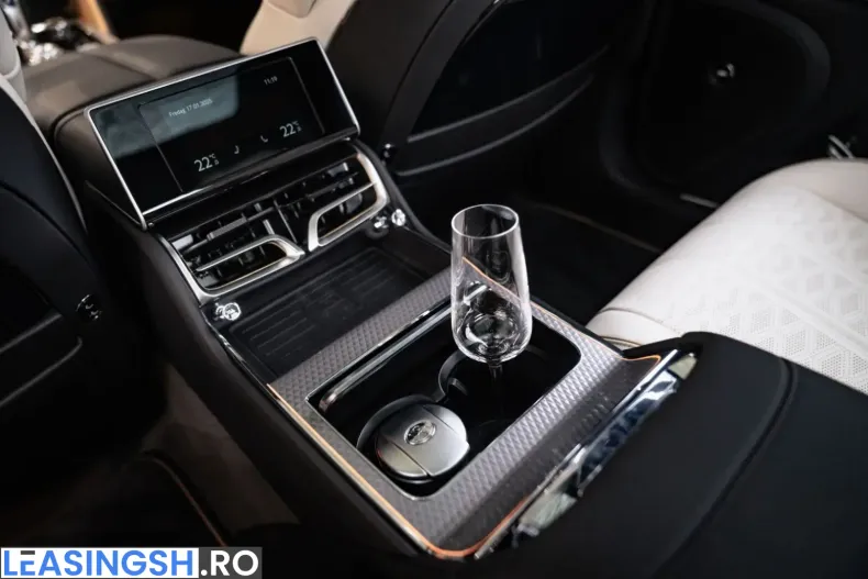 Bentley Flying Spur din 2025 cu 10.200 km - oferta BEN224886 - foto 28
