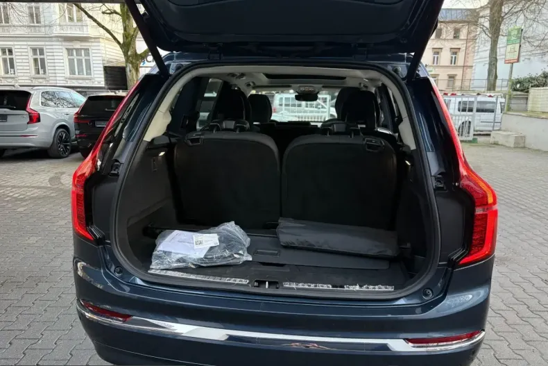 Volvo XC90 din 2025 cu 5.462 km - oferta VOL224894 - foto 11
