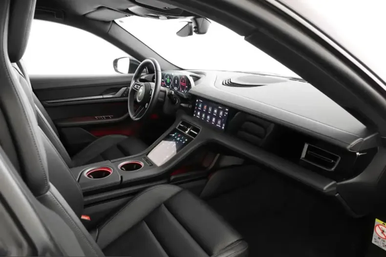 Porsche Taycan din 2024 cu 15.919 km - oferta POR224895 - foto 17