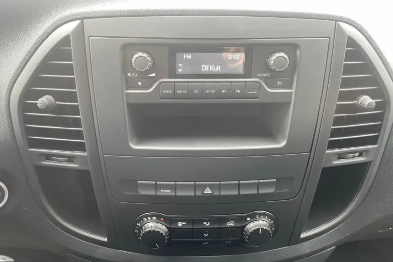 Mercedes-Benz Vito din 2023 cu 27.030 km - oferta MER224896 - foto 9