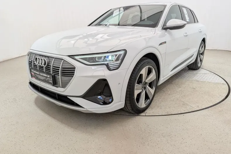 Audi e-tron din 2022 cu 66.890 km - oferta AUD224905 - foto 2