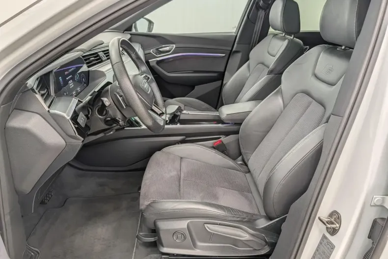 Audi e-tron din 2022 cu 66.890 km - oferta AUD224905 - foto 8