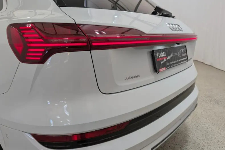 Audi e-tron din 2022 cu 66.890 km - oferta AUD224905 - foto 20