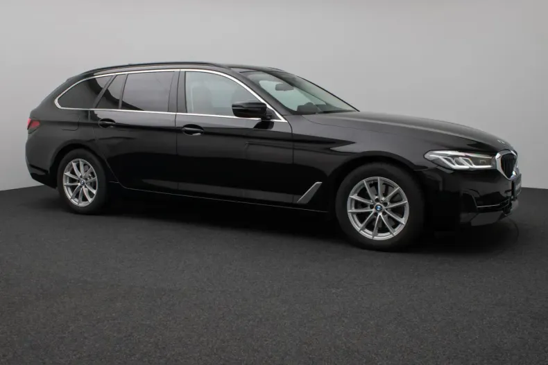 BMW 520 (Seria 5) din 2023 cu 58.427 km - oferta BMW224908 - foto 4