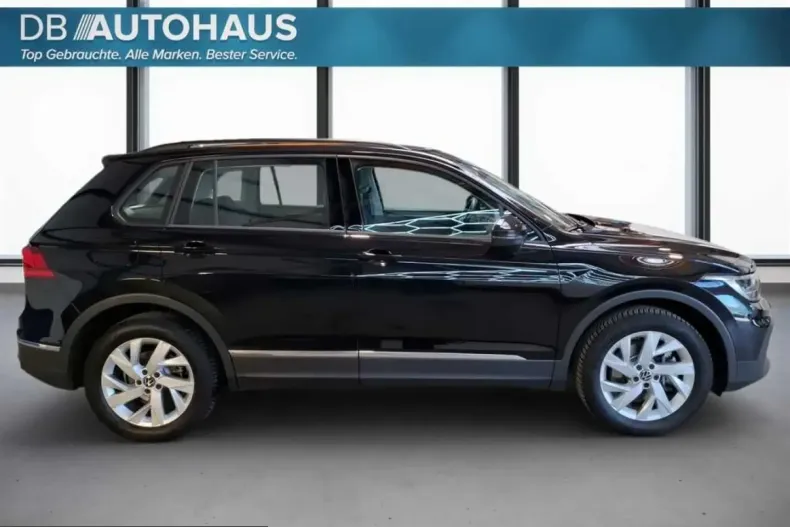 Volkswagen Tiguan din 2023 cu 33.996 km - oferta VOL224909 - foto 3
