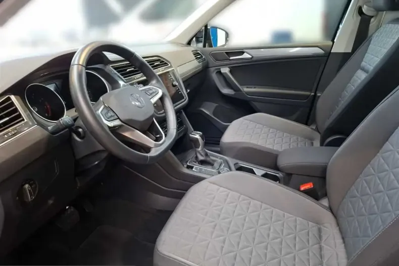 Volkswagen Tiguan din 2023 cu 33.996 km - oferta VOL224909 - foto 8