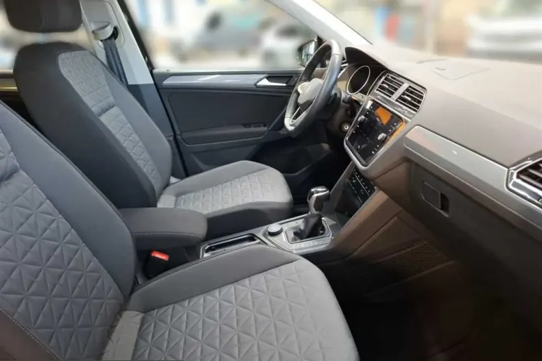 Volkswagen Tiguan din 2023 cu 33.996 km - oferta VOL224909 - foto 18
