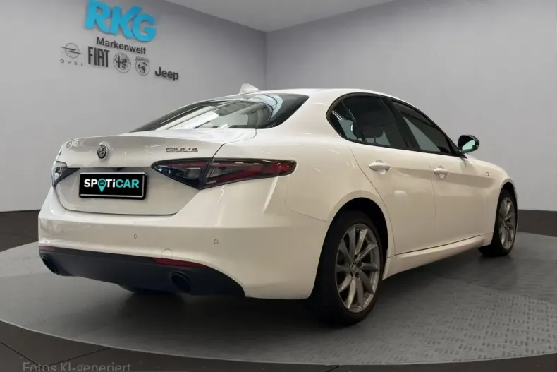 Alfa Romeo Giulia din 2023 cu 20.600 km - oferta ALF224914 - foto 2