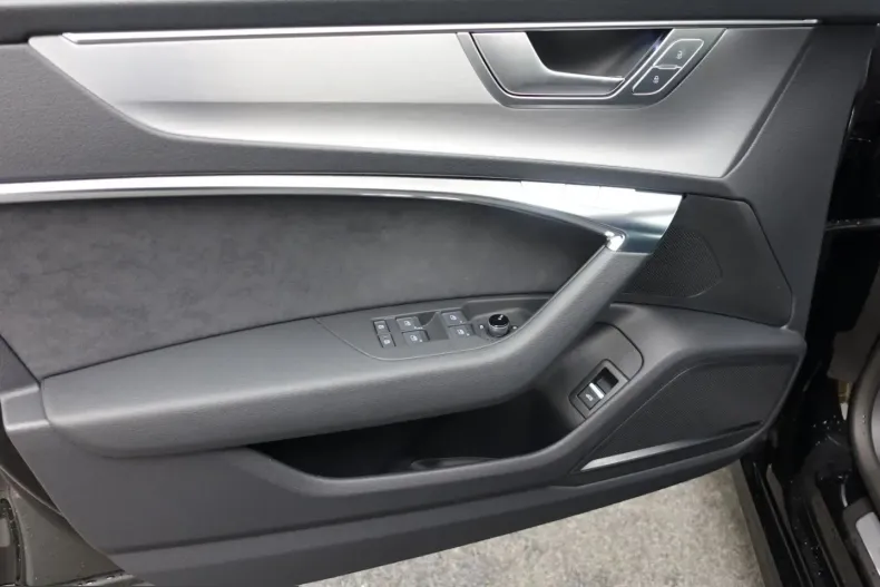 Audi A7 din 2024 cu 9.622 km - oferta AUD224915 - foto 8