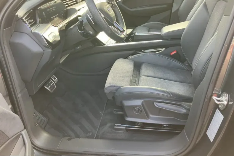 Audi Q8 e-tron din 2023 cu 31.800 km - oferta AUD224920 - foto 10