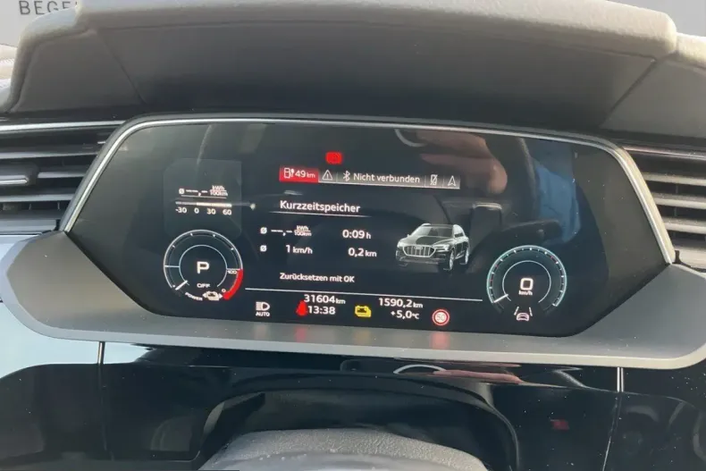 Audi Q8 e-tron din 2023 cu 31.800 km - oferta AUD224920 - foto 12