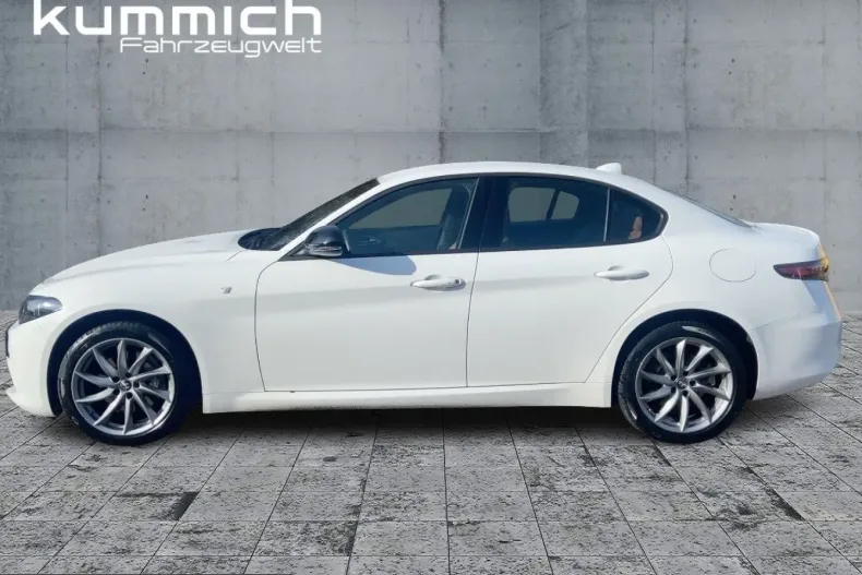 Alfa Romeo Giulia din 2024 cu 9.880 km - oferta ALF224921 - foto 6