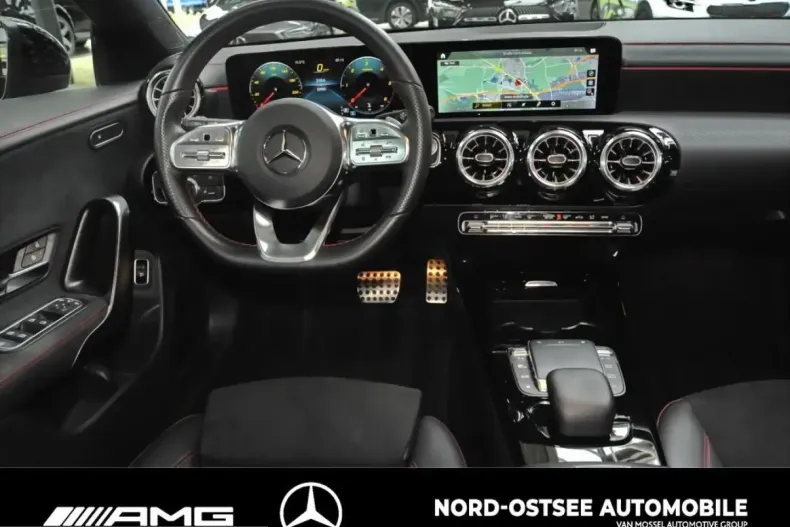 Mercedes-Benz CLA 220 (Clasa CLA) din 2023 cu 50.902 km - oferta MER224927 - foto 8
