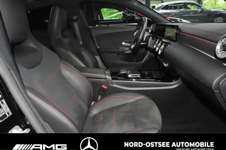 Mercedes-Benz CLA 220 (Clasa CLA) din 2023 cu 50.902 km - oferta MER224927 - foto 10
